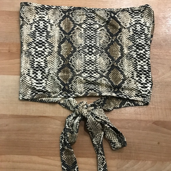 Last one!! NEW Snake Print tie crop top tube top - Picture 4 of 4